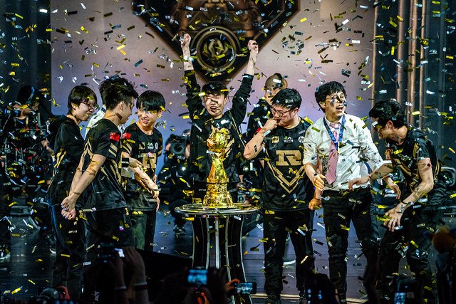 LOL：GEN鏖战五局击败T1，拿下MSI冠军，多兰真不如Zeus